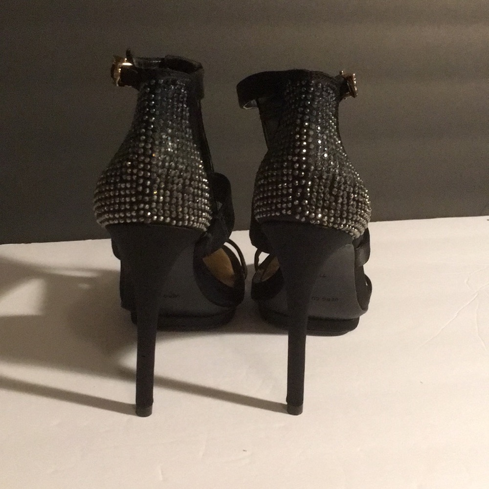 $250 BCBG MAX AZRIA Crystal Adorned High Heel Dress Stiletto Shoes Black Gold - Picture 4 of 6